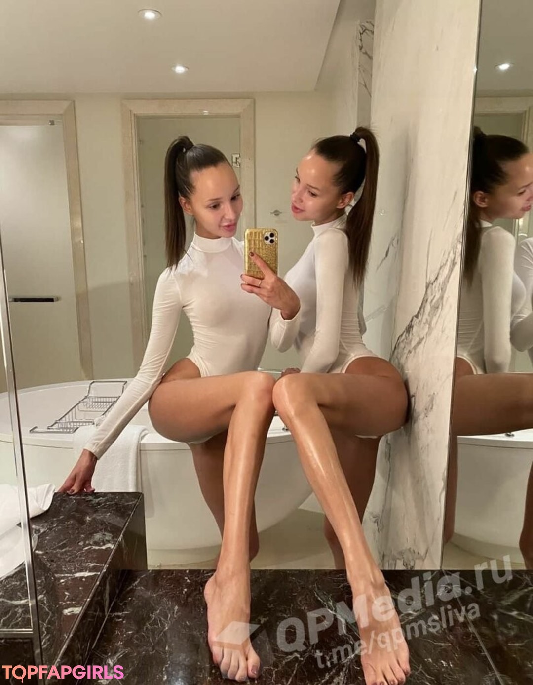 Foto desnuda filtrada de OnlyFans de Adelalinka #128 Foto desnuda filtrada de OnlyFans de Adelalinka #128