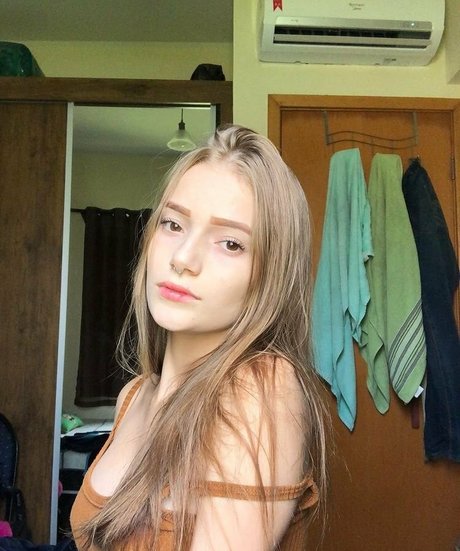 Foto desnuda filtrada de OnlyFans de Mar1aa06