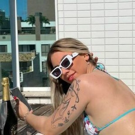 Paloma Aline