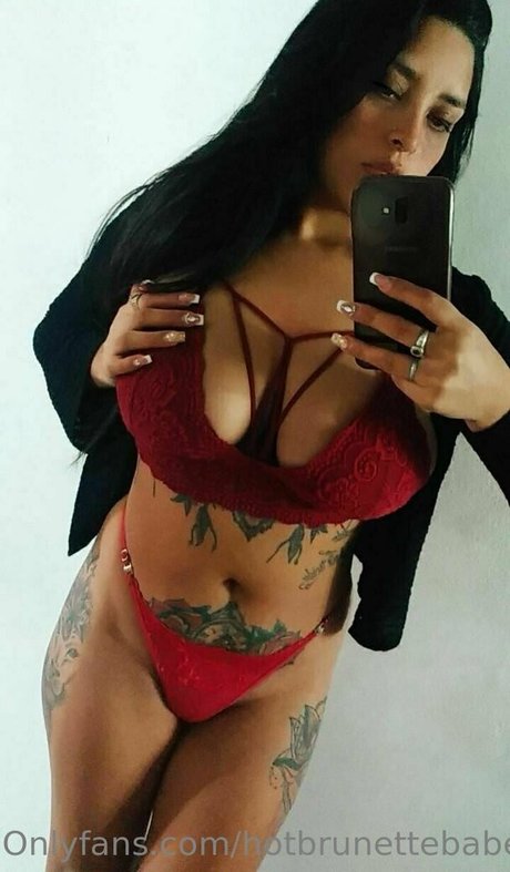 Foto desnuda filtrada de OnlyFans de Hotbrunettebabe