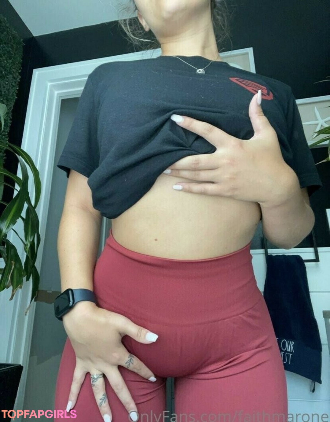 Foto desnuda filtrada de OnlyFans de Faithmarone #1 Foto desnuda filtrada de OnlyFans de Faithmarone #1