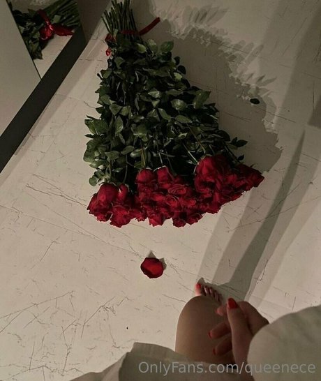Foto desnuda filtrada de OnlyFans de Queenece