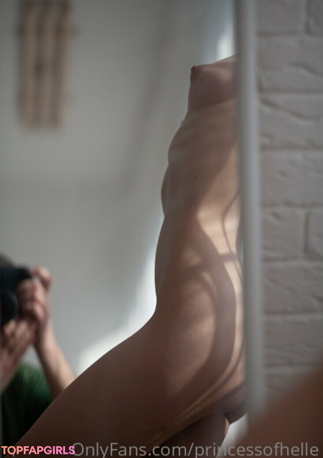 Foto desnuda filtrada de OnlyFans de Princessofhelle #87 Foto desnuda filtrada de OnlyFans de Princessofhelle #87