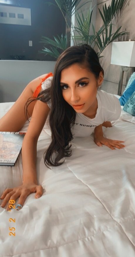 Foto desnuda filtrada de OnlyFans de Giannadiorxxx