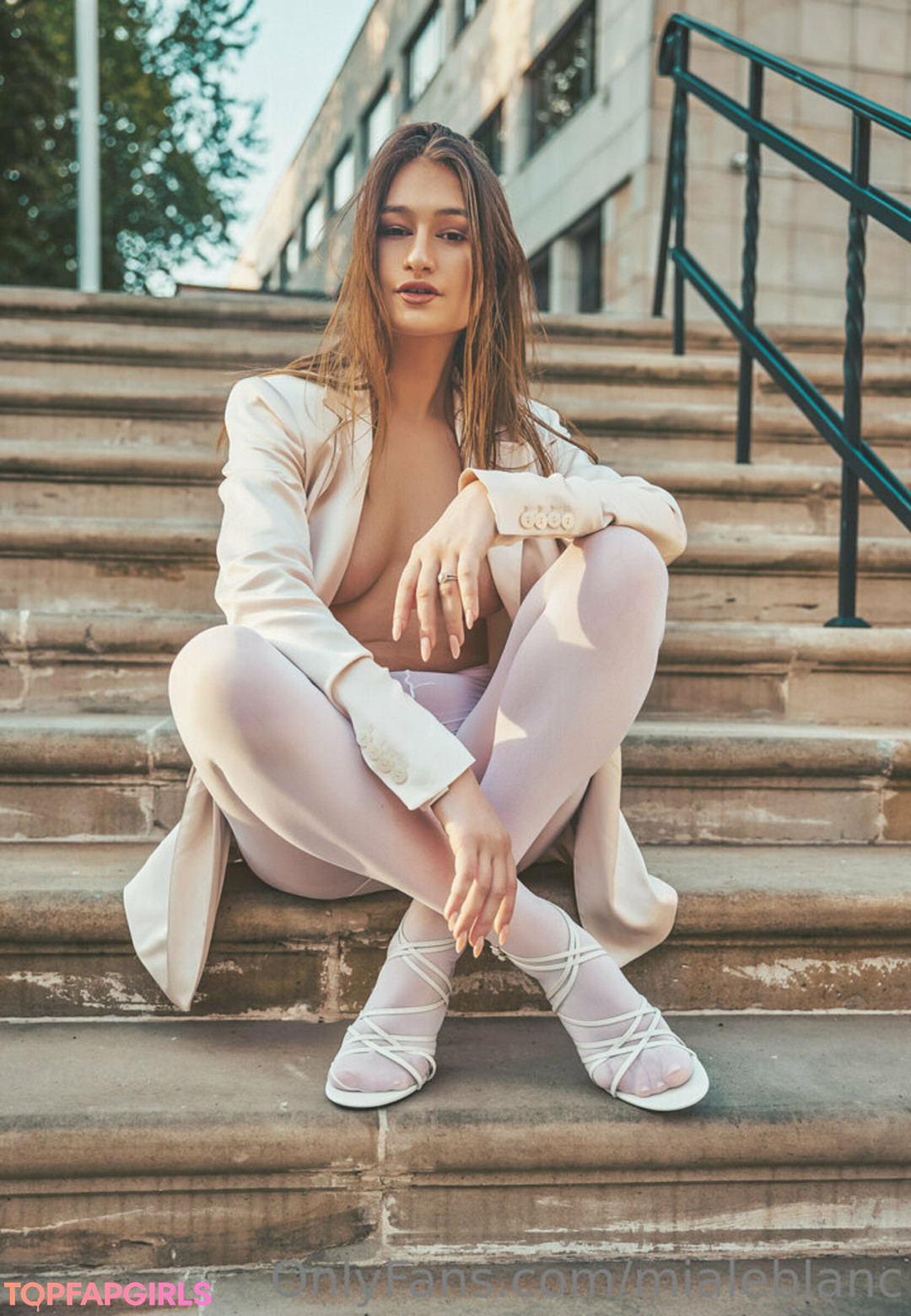 Foto desnuda filtrada de OnlyFans de Mialeblanc #234 Foto desnuda filtrada de OnlyFans de Mialeblanc #234