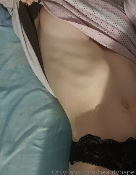 Foto desnuda filtrada de OnlyFans de Beautybape