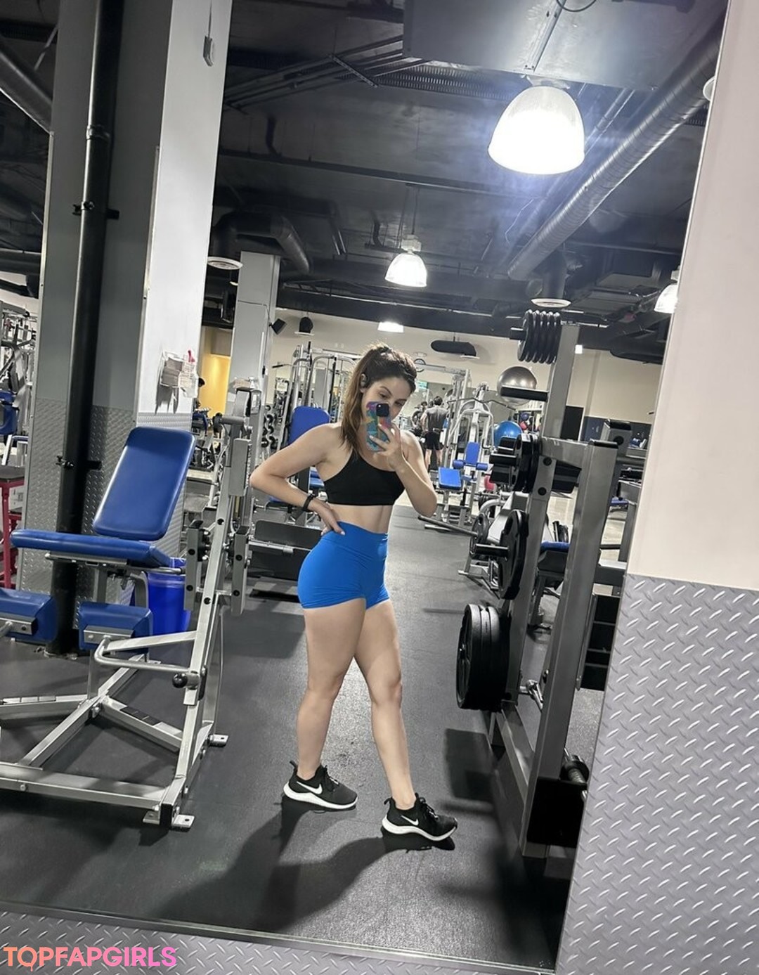 Foto desnuda filtrada de OnlyFans de Sloane Wolf #16 Foto desnuda filtrada de OnlyFans de Sloane Wolf #16