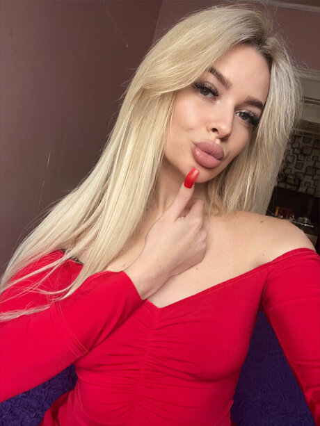 Foto desnuda filtrada de OnlyFans de Cutie Daisy 