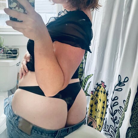 Foto desnuda filtrada de OnlyFans de Val 