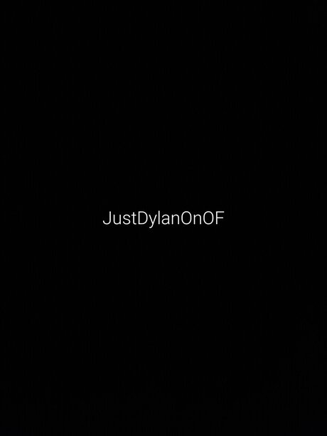 Foto desnuda filtrada de OnlyFans de Just Dylan On Onlyfans