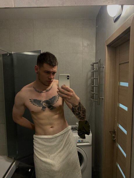 Foto desnuda filtrada de OnlyFans de Nikos