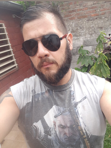 Foto desnuda filtrada de OnlyFans de Big Raging Bull