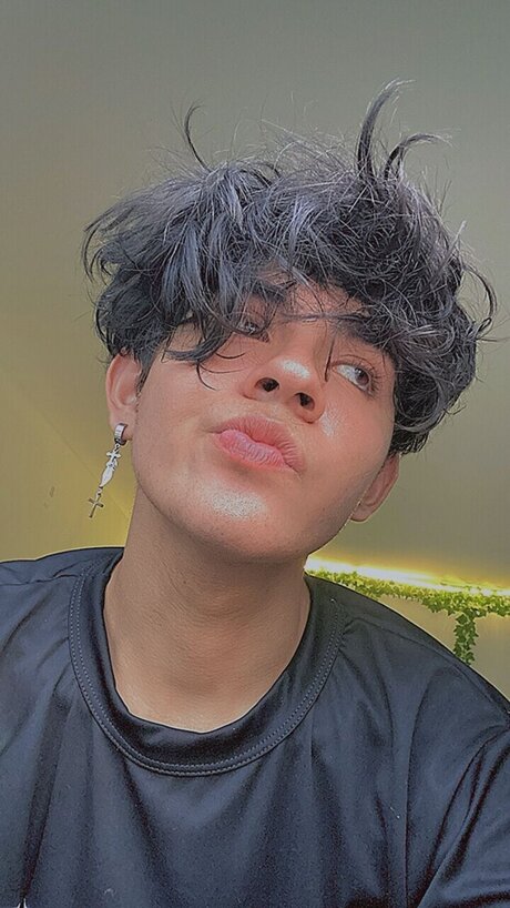 Foto desnuda filtrada de OnlyFans de Andres Vasquez
