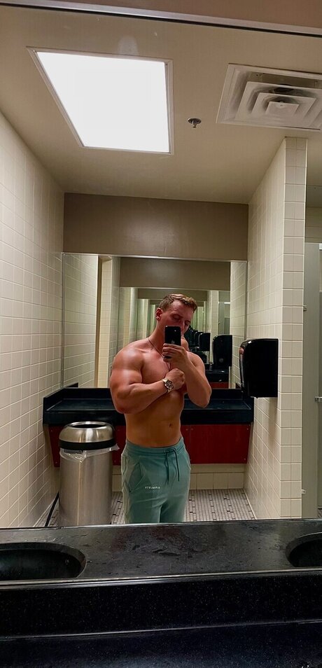 Foto desnuda filtrada de OnlyFans de Thepeachylad