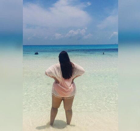 Foto desnuda filtrada de OnlyFans de Jazmin