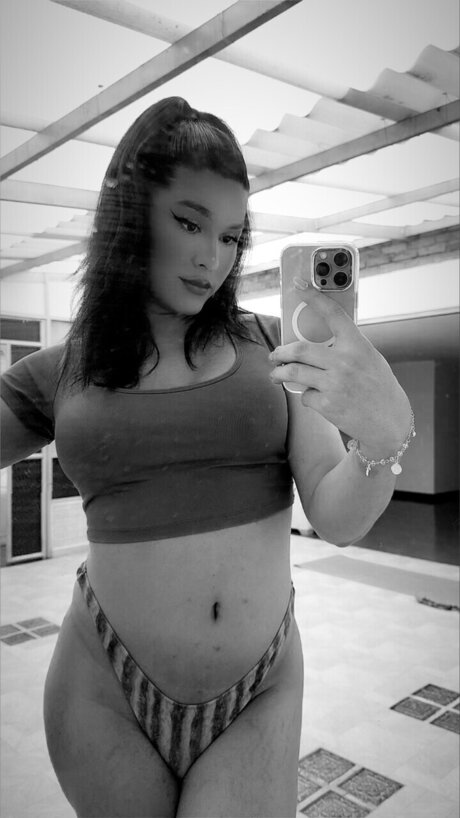Foto desnuda filtrada de OnlyFans de Floryn Susana