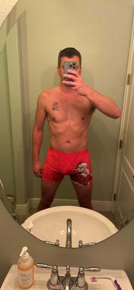 Foto desnuda filtrada de OnlyFans de Stayathomesstag