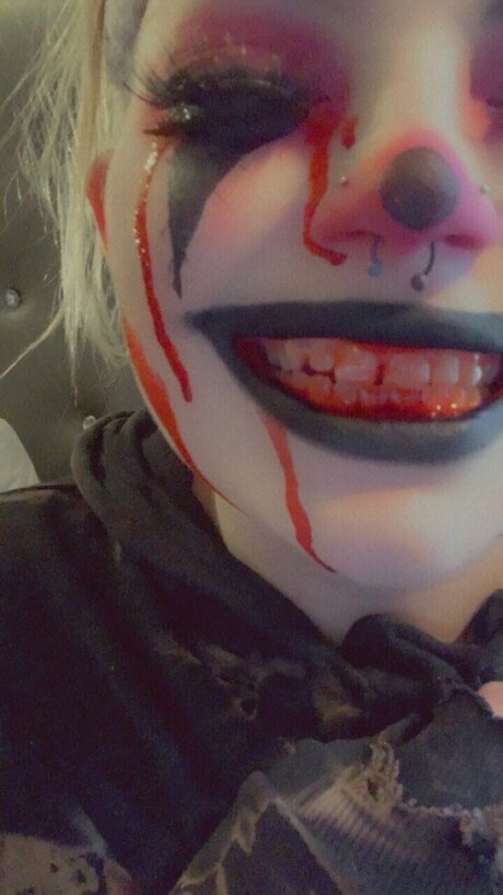Minniesatan24