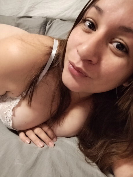 Foto desnuda filtrada de OnlyFans de Mia 