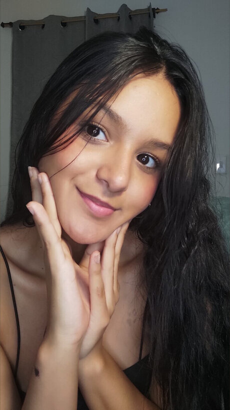 Foto desnuda filtrada de OnlyFans de Angelina 