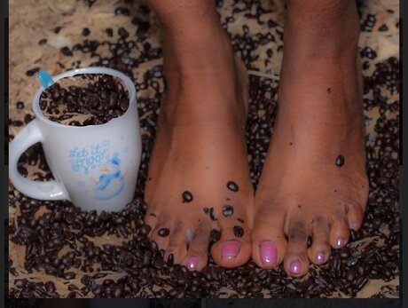 Foto desnuda filtrada de OnlyFans de Yummy Feet