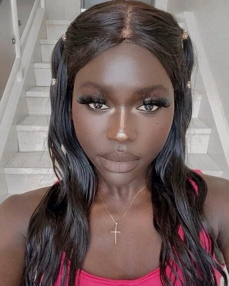 Foto desnuda filtrada de OnlyFans de Zene