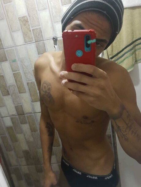 Foto desnuda filtrada de OnlyFans de Kaio 23