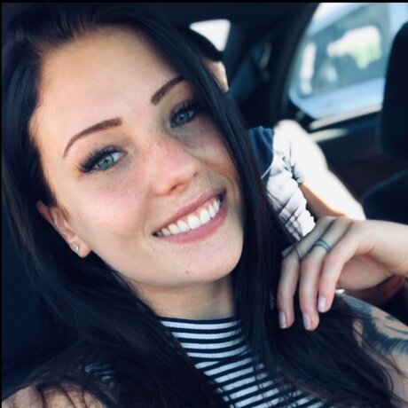 Foto desnuda filtrada de OnlyFans de Holy Titts 