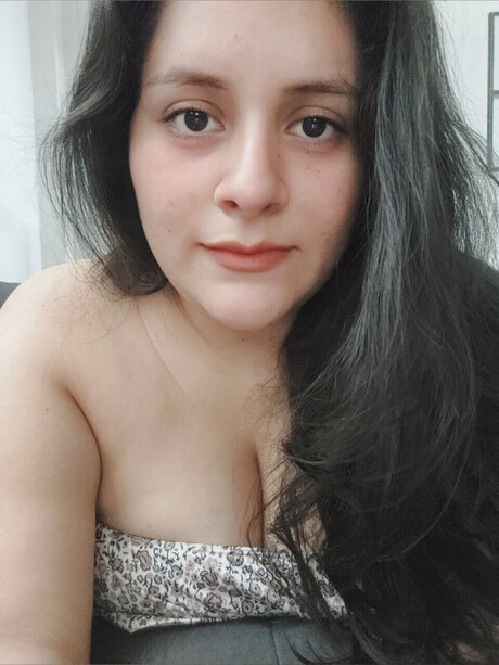 Foto desnuda filtrada de OnlyFans de Sweetampampcute