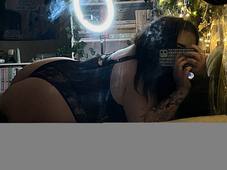 Amber Riot Top 21