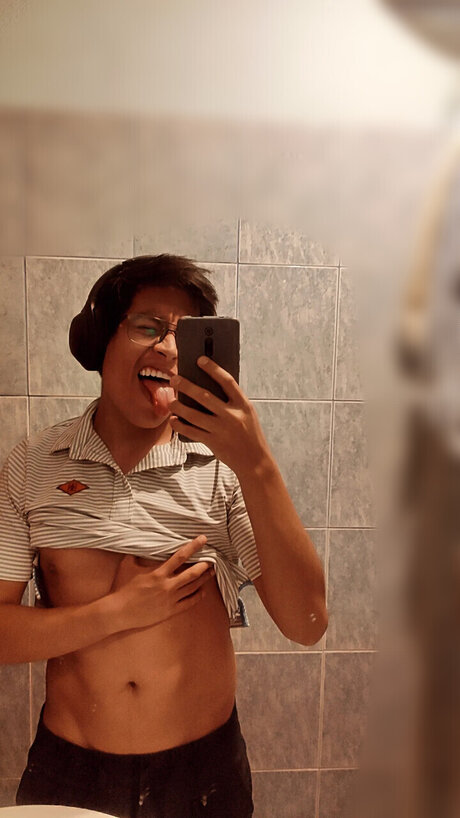 Foto desnuda filtrada de OnlyFans de Andy