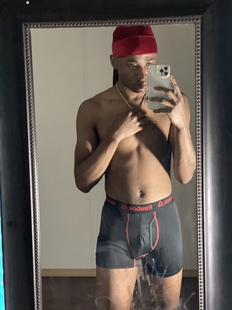 Foto desnuda filtrada de OnlyFans de Itz Kevo 