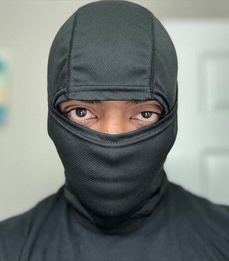 Foto desnuda filtrada de OnlyFans de Masked Fit God