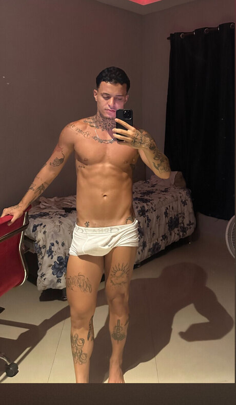 Foto desnuda filtrada de OnlyFans de Lucas Fernandes