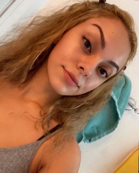 Foto desnuda filtrada de OnlyFans de Nicole