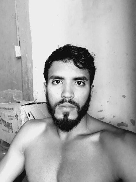 Foto desnuda filtrada de OnlyFans de Josue Zg