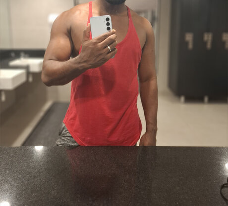 Foto desnuda filtrada de OnlyFans de  