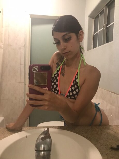 Foto desnuda filtrada de OnlyFans de Greedy