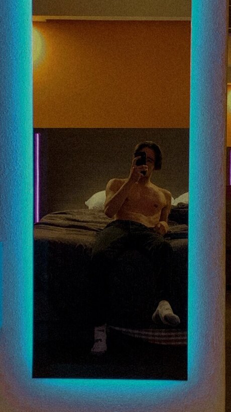Foto desnuda filtrada de OnlyFans de Torres San