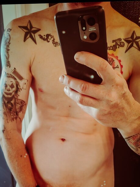 Foto desnuda filtrada de OnlyFans de The Raven