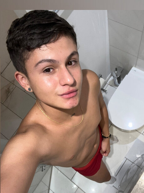 Enzo Gonzalez