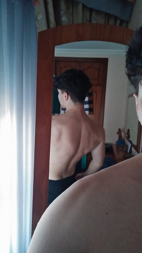 Foto desnuda filtrada de OnlyFans de Zidi