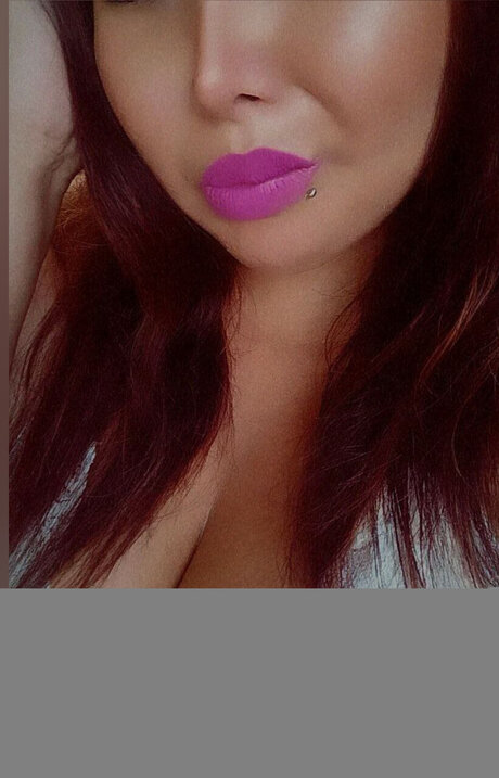 Foto desnuda filtrada de OnlyFans de Hot Brunette 