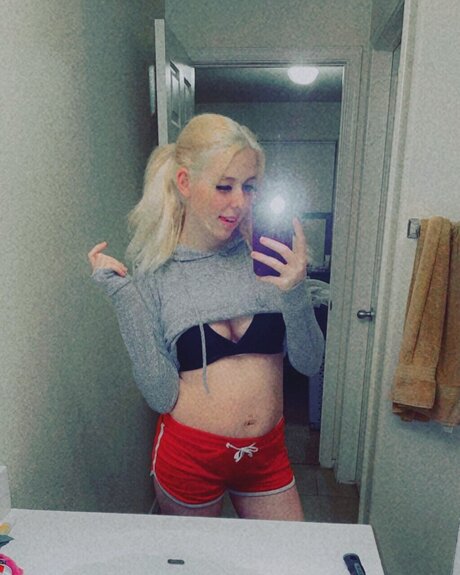Foto desnuda filtrada de OnlyFans de Genei