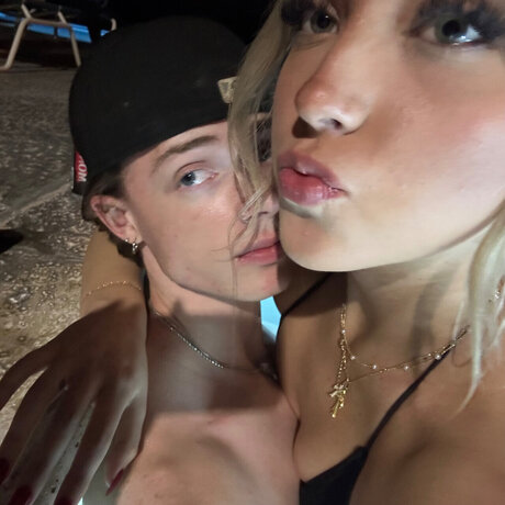 Foto desnuda filtrada de OnlyFans de Dougie X Madi