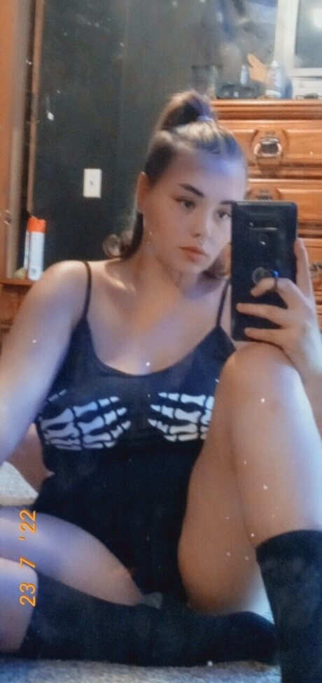 Foto desnuda filtrada de OnlyFans de Barefootbliss