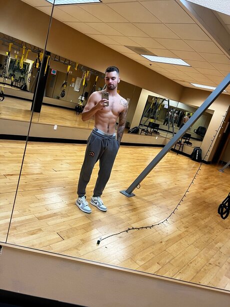 Foto desnuda filtrada de OnlyFans de Zack Smith