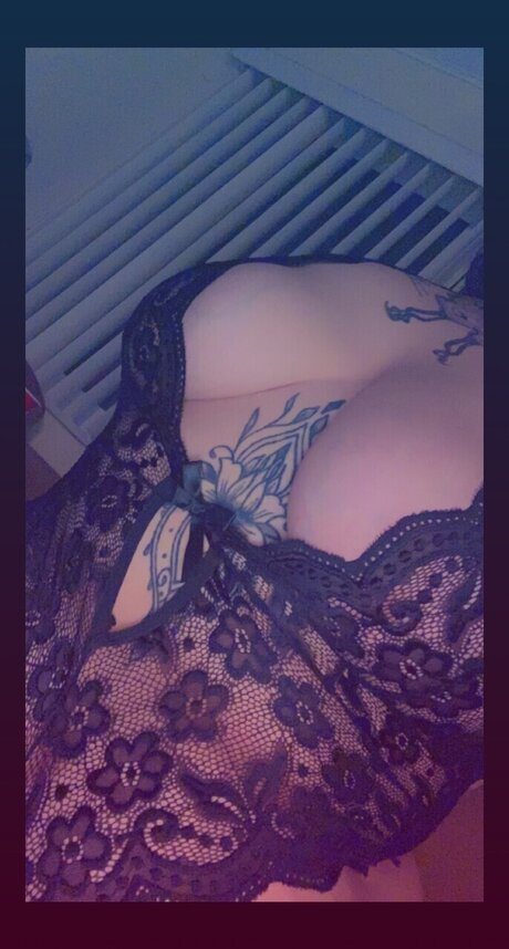 Alien Babe