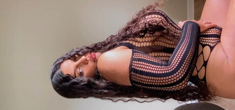 Foto desnuda filtrada de OnlyFans de Jade Valentina
