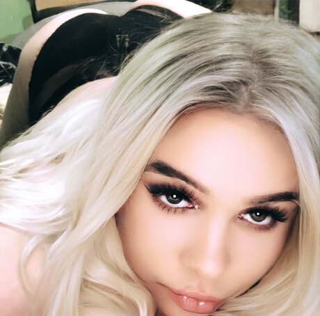 Foto desnuda filtrada de OnlyFans de Princess Ginny